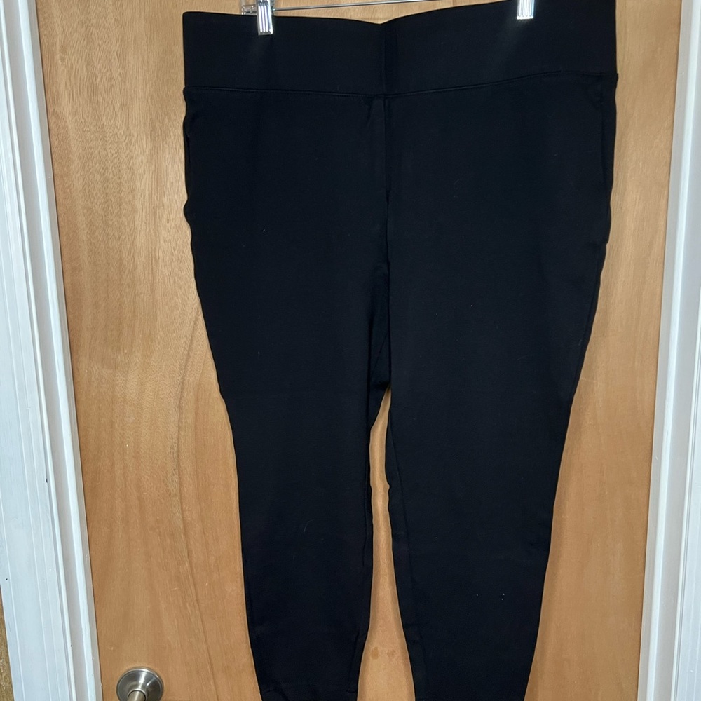 Torrid studio dress legging